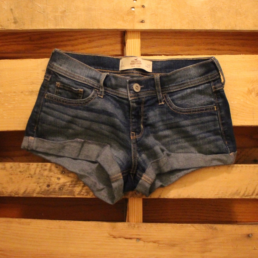 Hollister Short-Short low rise